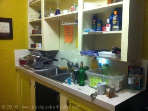 Fat Salmon Backpackers - Kitchen