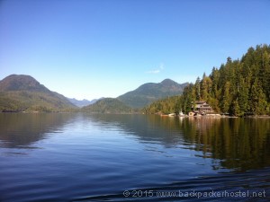 Fat Salmon Backpackers - Lake