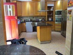Ghandi's Backpackers Johannesburg - Kitchen