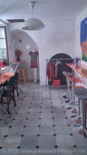 Al-Katre Backpacker - Cordoba - Tables